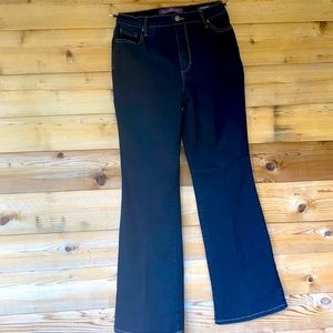 Bundle of 2 womens size 10 blue and black color jeans